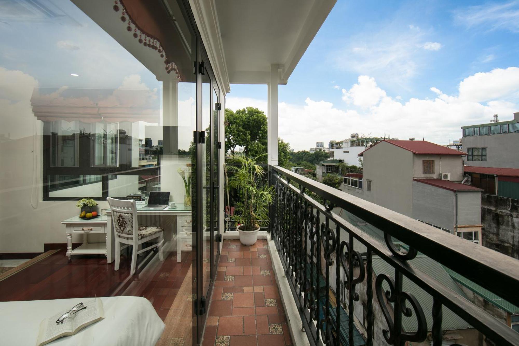 Trangtrang Premium Hotel & Sky Bar Hanoi Exterior photo